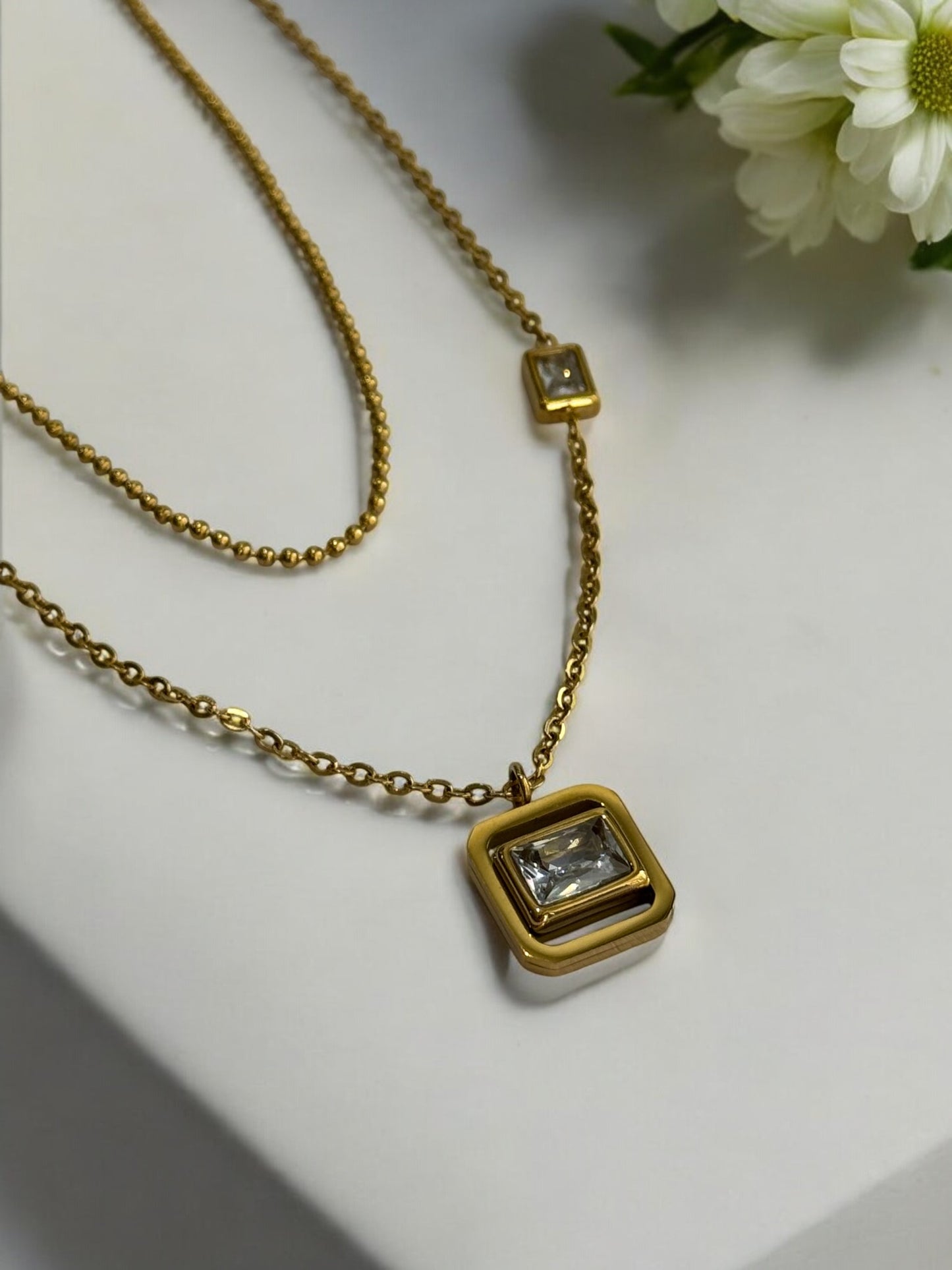 GOLDEN DIAMOND CHOSEN NECKLACE
