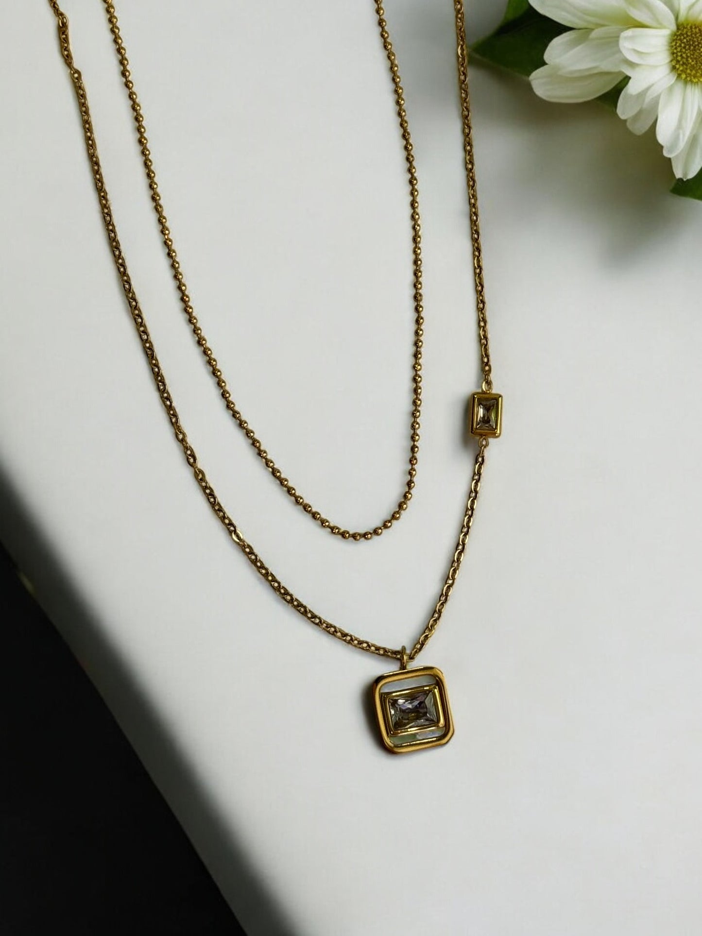 GOLDEN DIAMOND CHOSEN NECKLACE