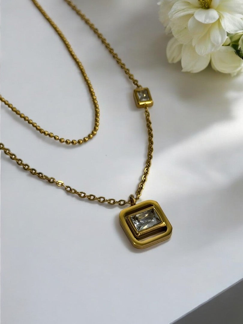 GOLDEN DIAMOND CHOSEN NECKLACE