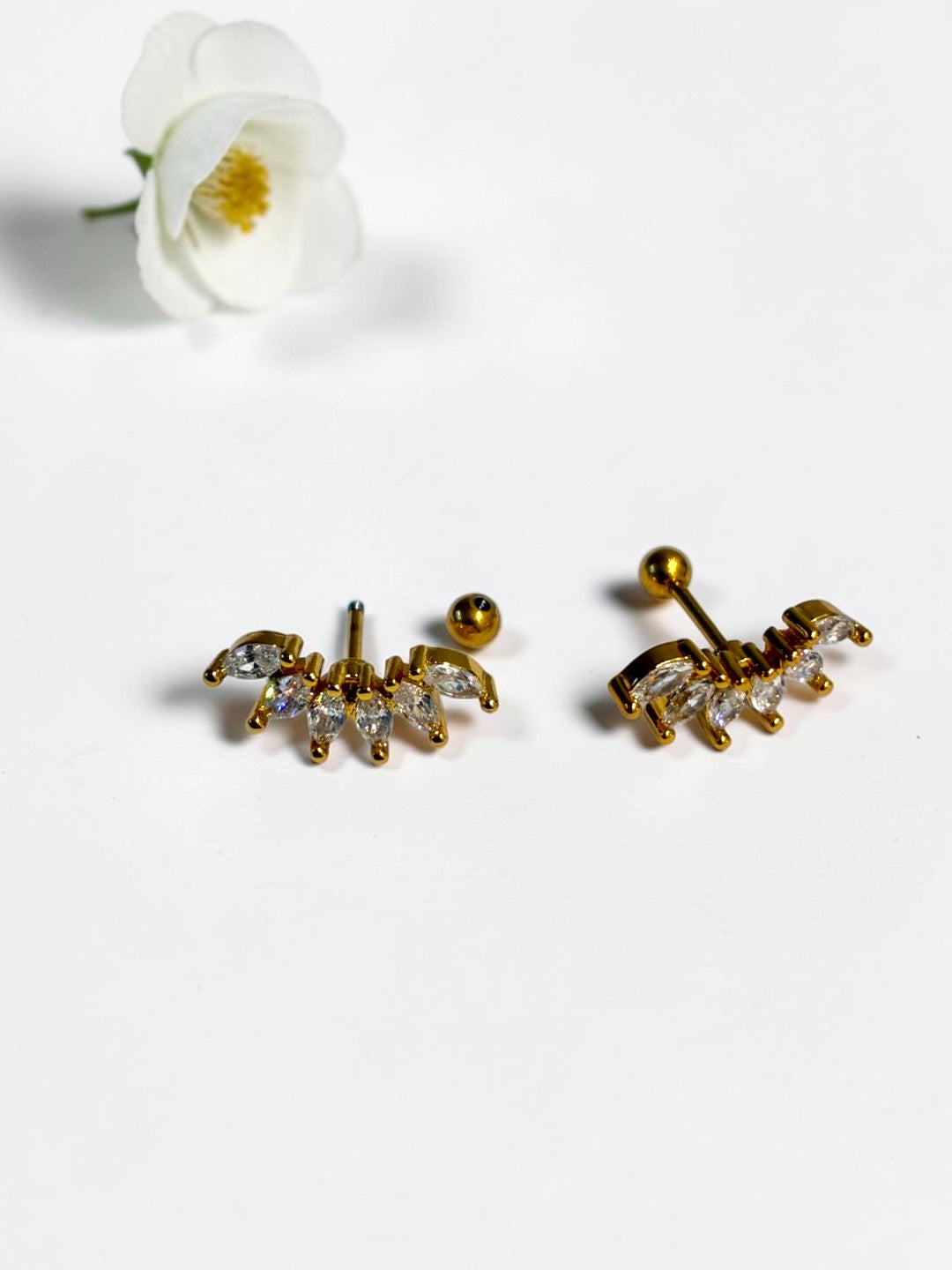 GOLDEN DIAMOND DEVIE EARRINGS