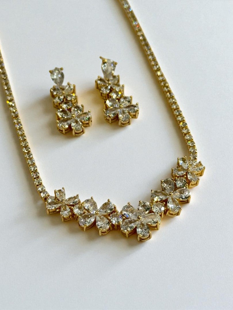 GOLDEN DIAMOND DEVIN NECKLACE SET