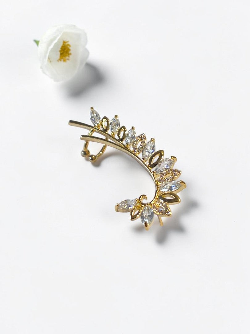 GOLDEN DIAMOND DHARINI EAR CUFF