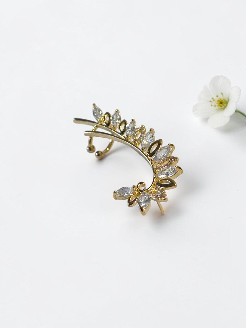 GOLDEN DIAMOND DHARINI EAR CUFF