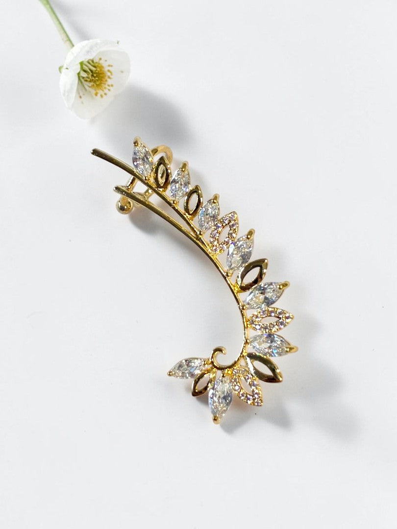 GOLDEN DIAMOND DHARINI EAR CUFF
