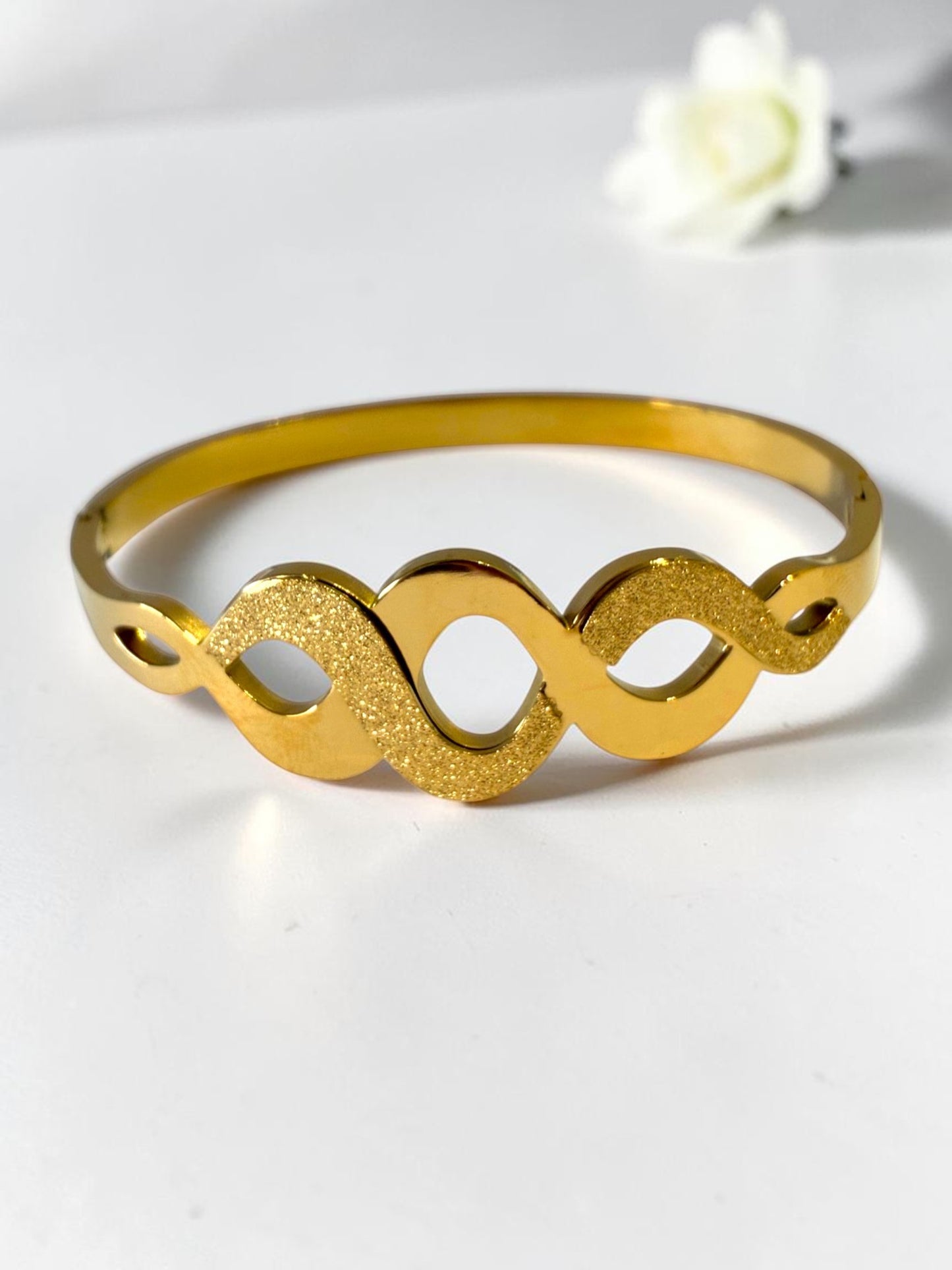 GOLDEN DIAMOND ELAINA BRACELET
