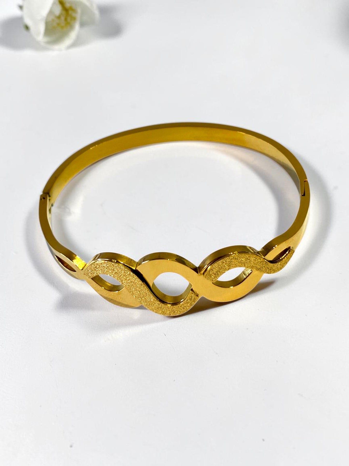 GOLDEN DIAMOND ELAINA BRACELET