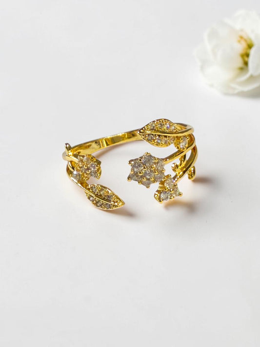 GOLDEN DIAMOND FLORAL SAGE RING