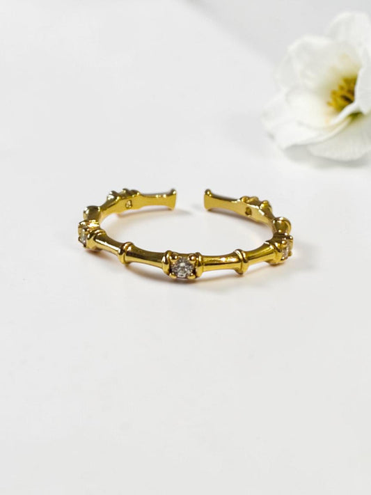 GOLDEN DIAMOND GACEY RING