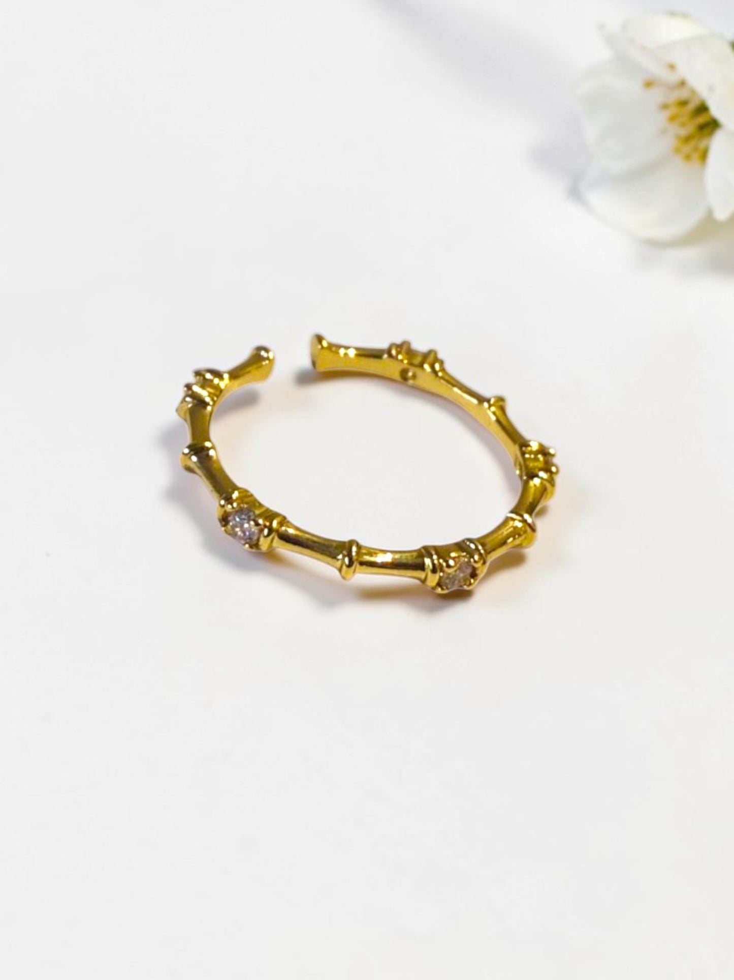 GOLDEN DIAMOND GACEY RING