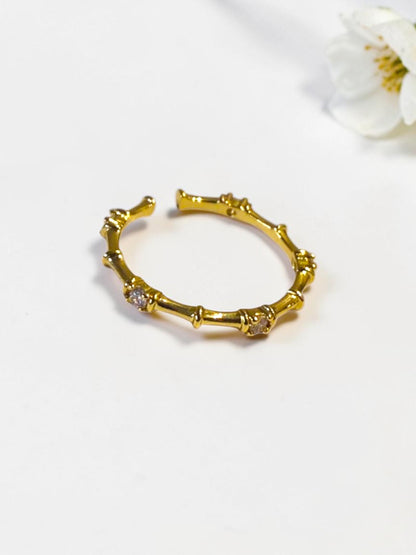 GOLDEN DIAMOND GACEY RING