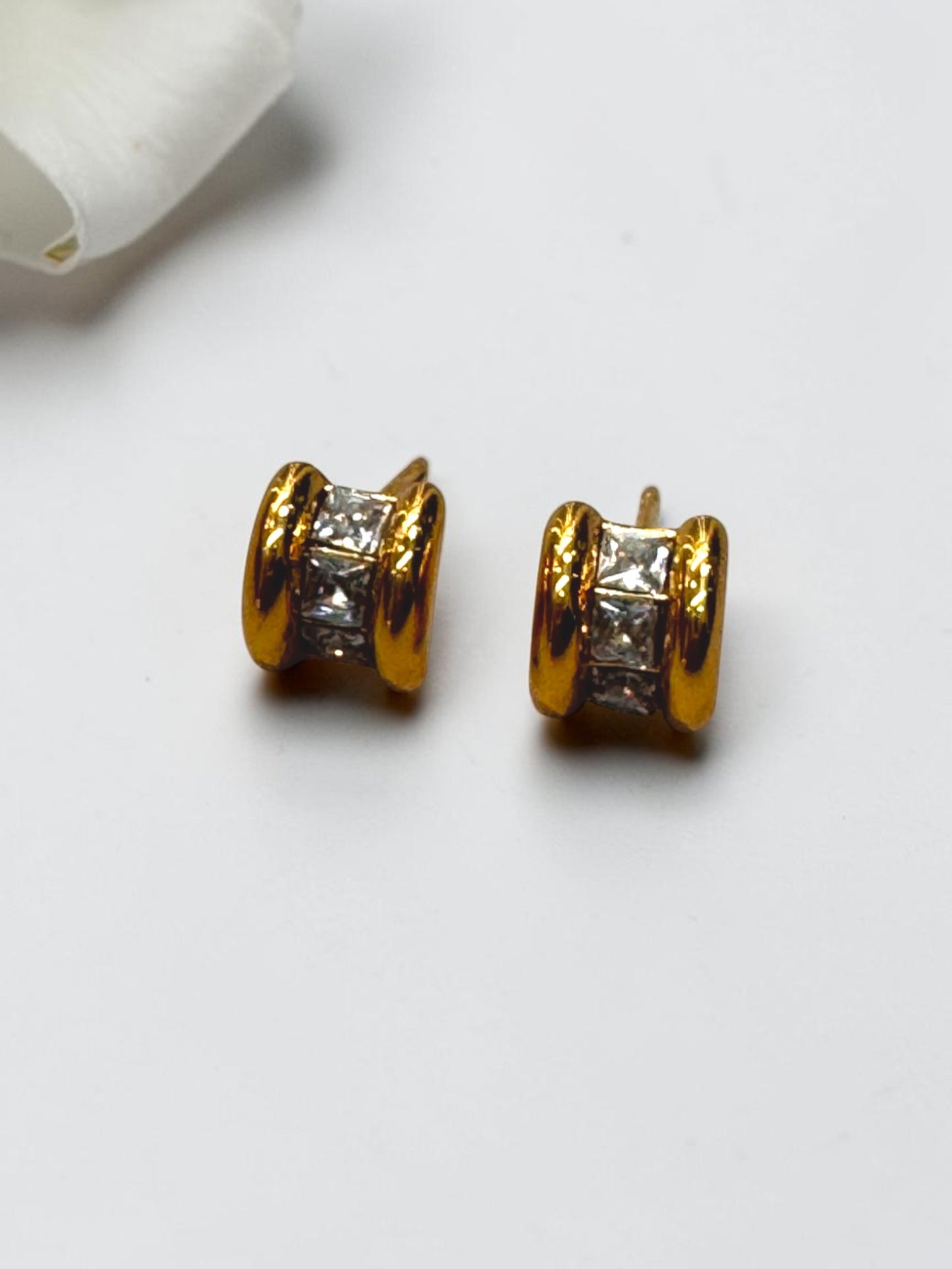 GOLDEN DIAMOND GARY EARRINGS