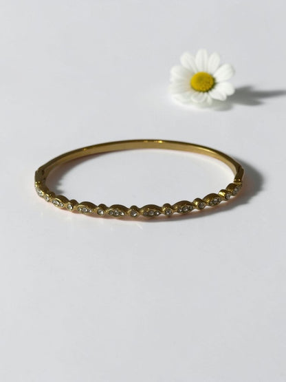 GOLDEN DIAMOND GENEVIEVE BRACELET