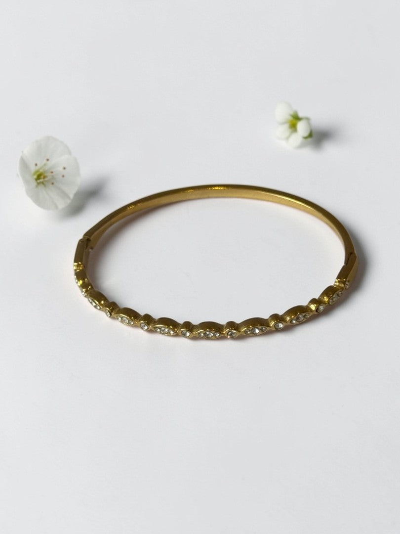 GOLDEN DIAMOND GENEVIEVE BRACELET