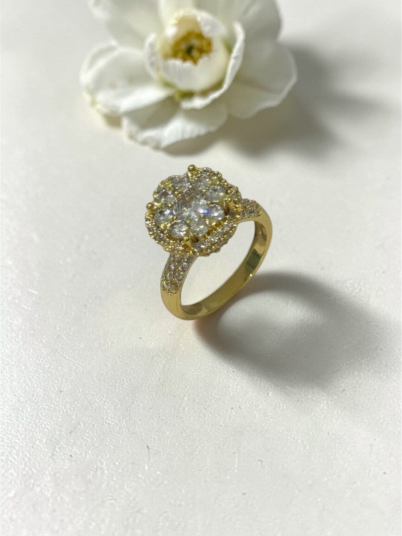 GOLDEN DIAMOND GRACE RING