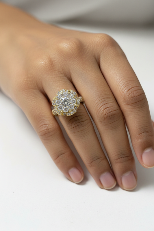 GOLDEN DIAMOND GRACE RING