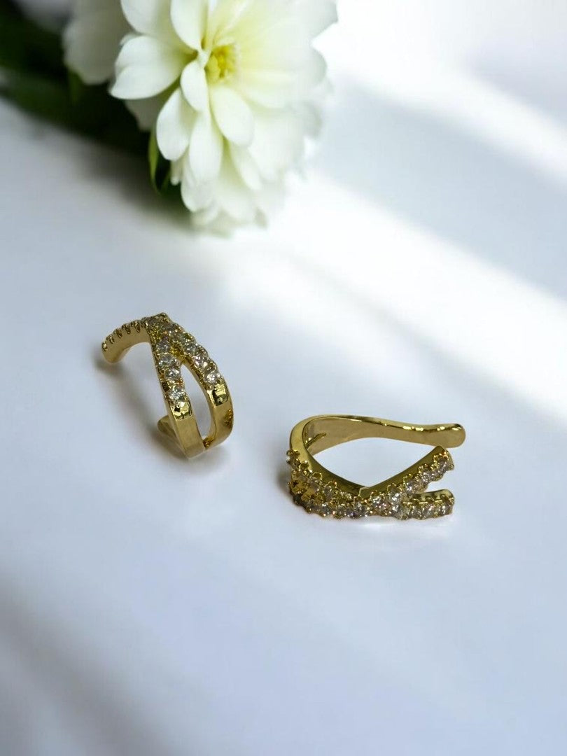 GOLDEN DIAMOND GREHAMIE EAR CUFF