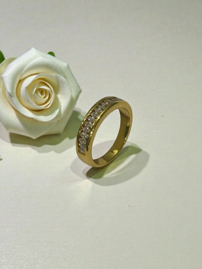 GOLDEN DIAMOND HARPER RING