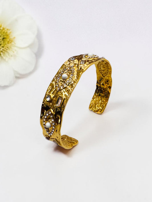 GOLDEN DIAMOND IRIS BRACELET (CUFF)