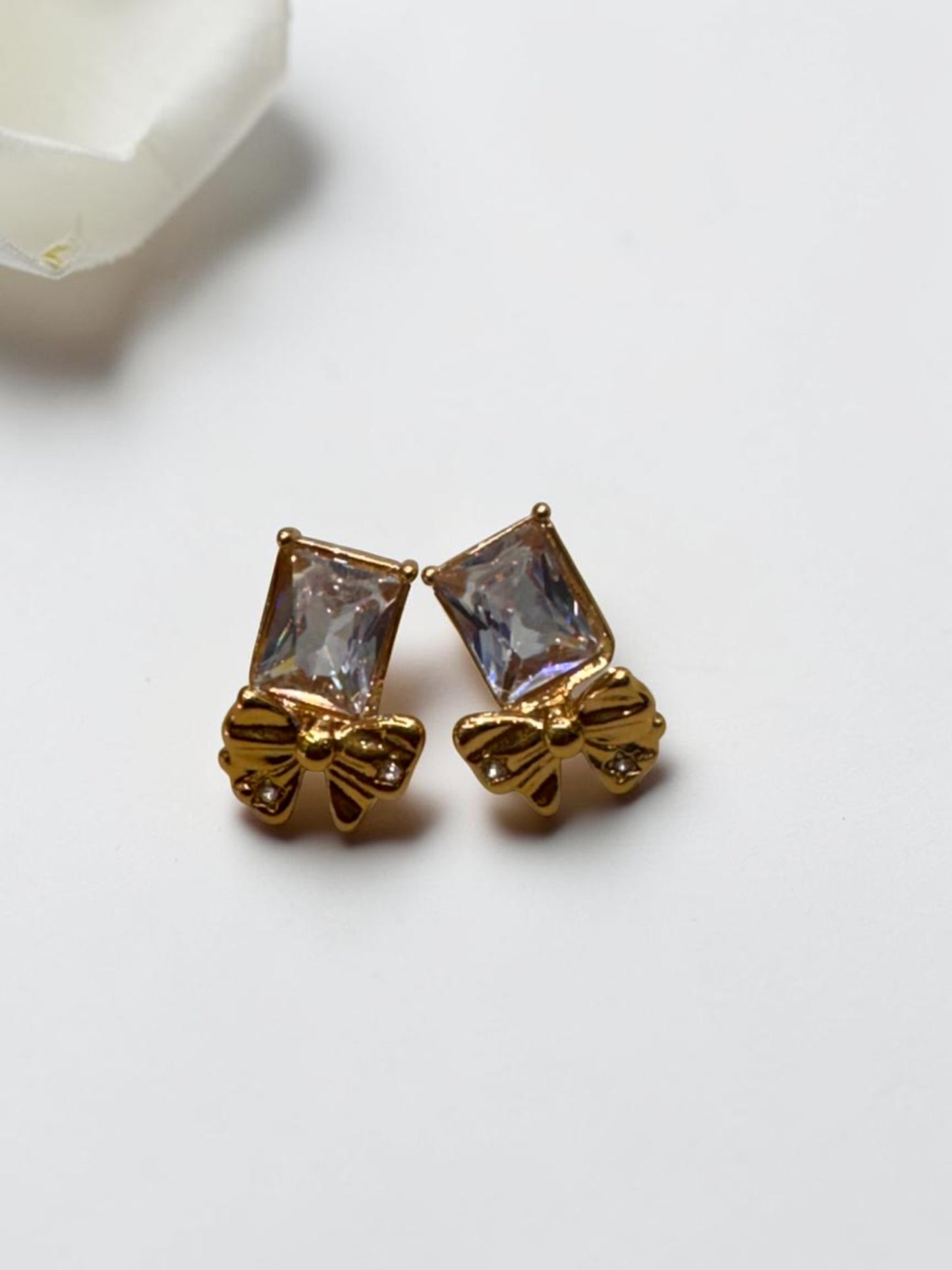 GOLDEN DIAMOND JAMESON EARRINGS