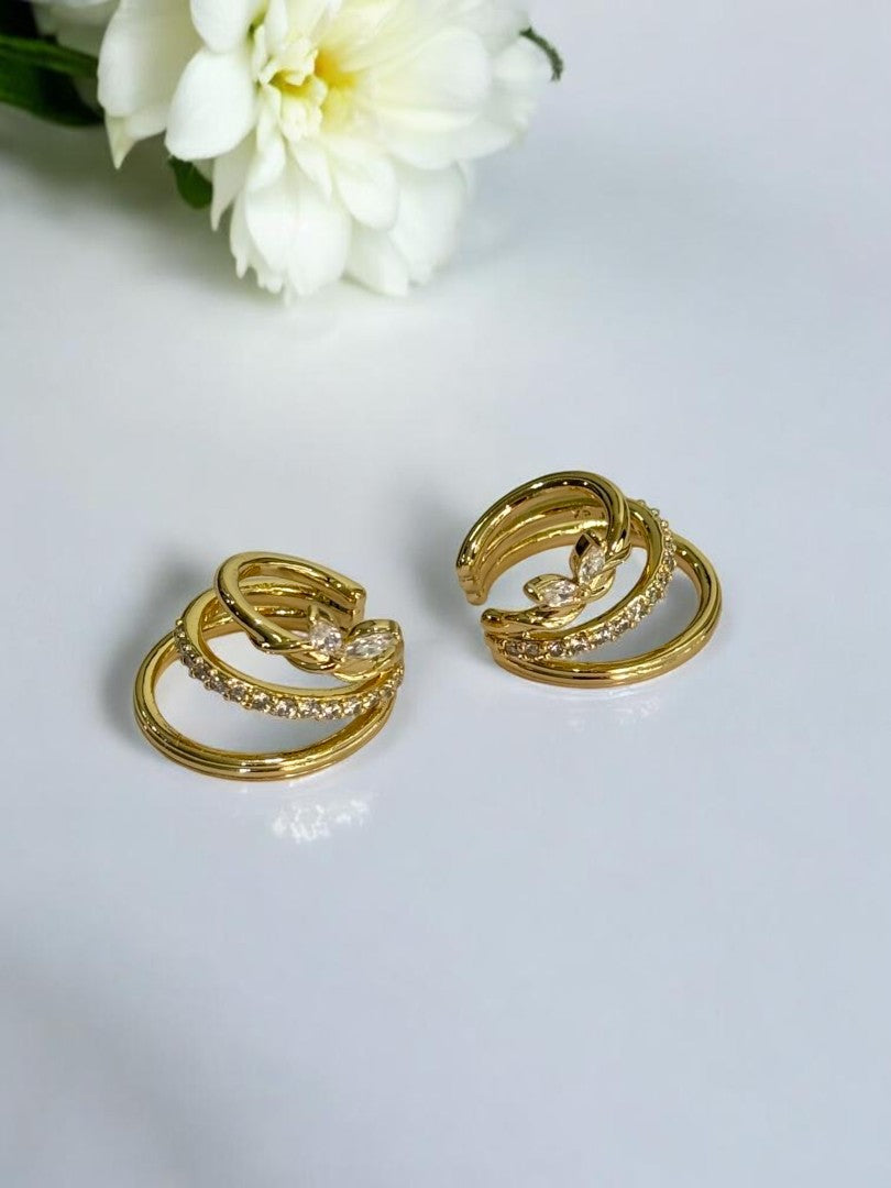 GOLDEN DIAMOND JAXIEM EAR CUFF