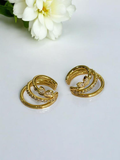GOLDEN DIAMOND JAXIEM EAR CUFF
