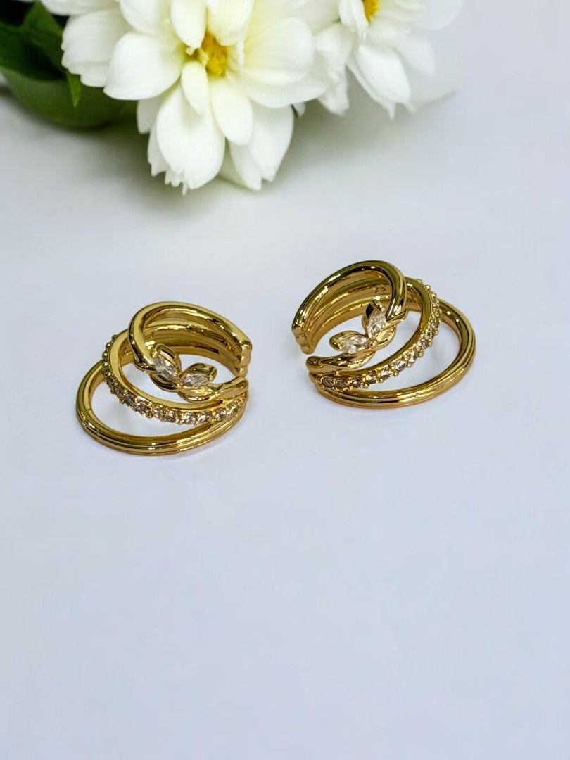 GOLDEN DIAMOND JAXIEM EAR CUFF