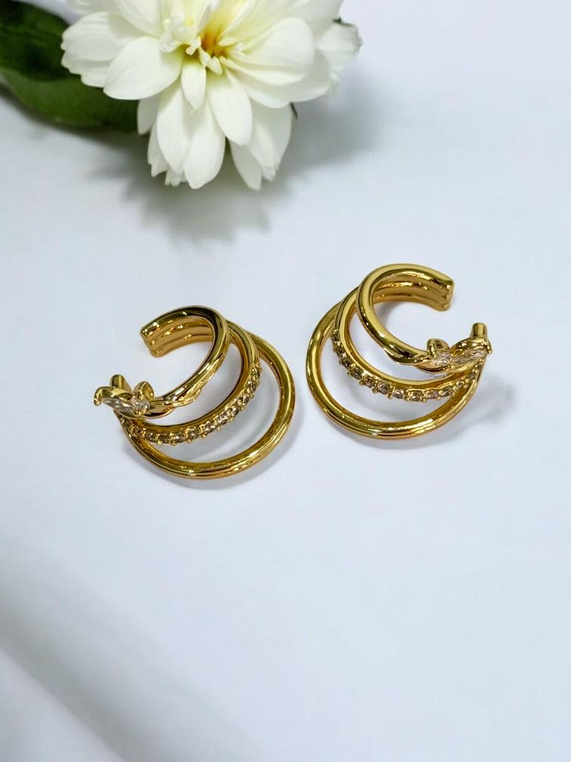 GOLDEN DIAMOND JAXIEM EAR CUFF