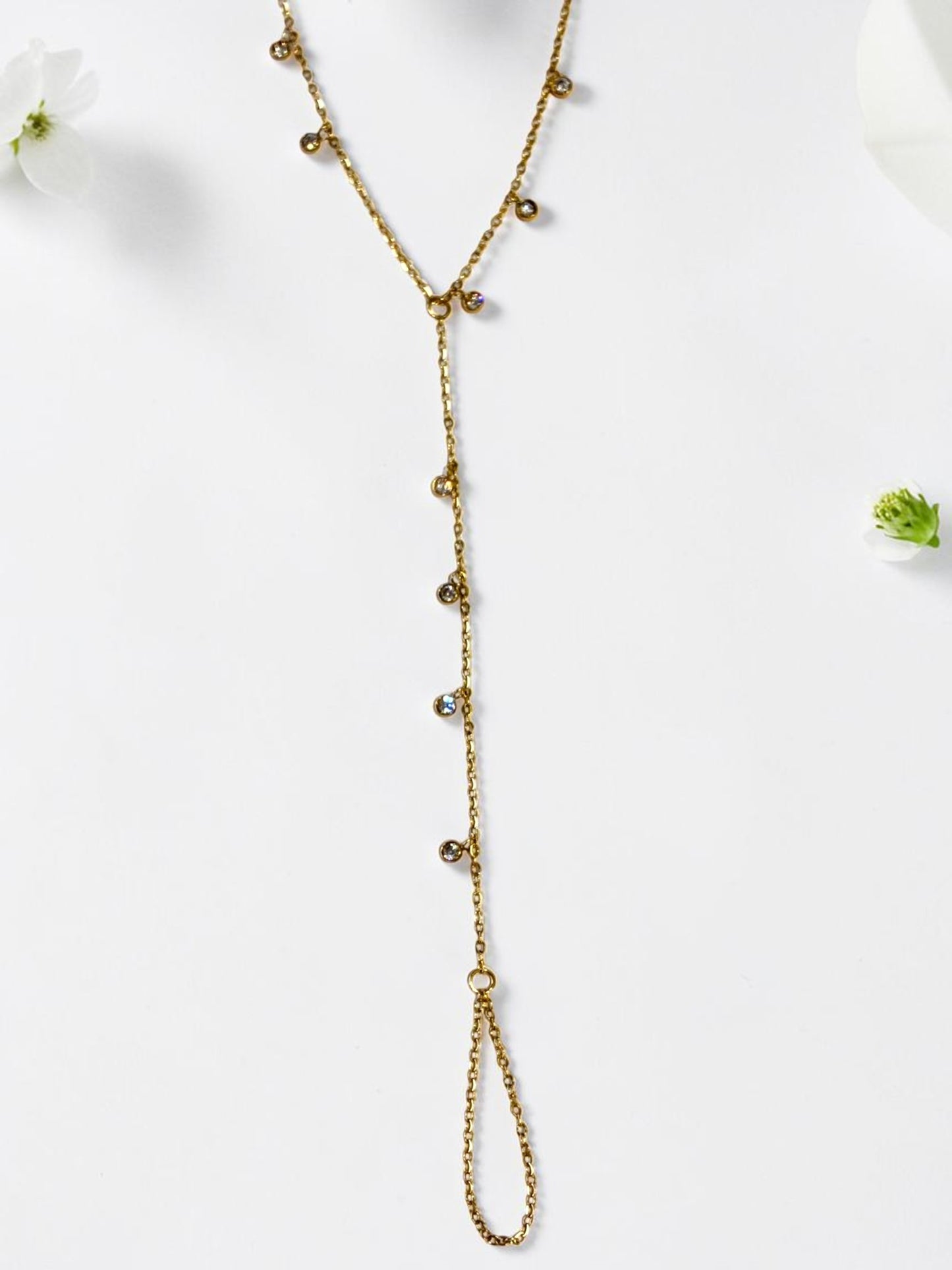 GOLDEN DIAMOND JHANSI HAND CHAIN (POCHI)