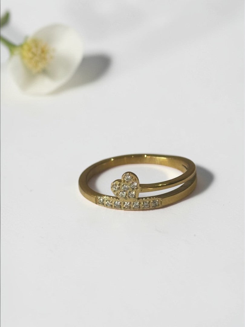 GOLDEN DIAMOND JULIANA RING