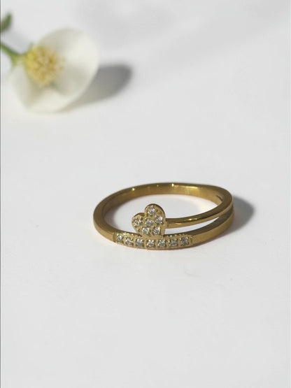 GOLDEN DIAMOND JULIANA RING