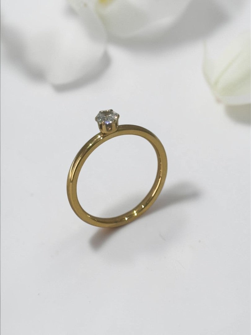 GOLDEN DIAMOND KAYLA RING