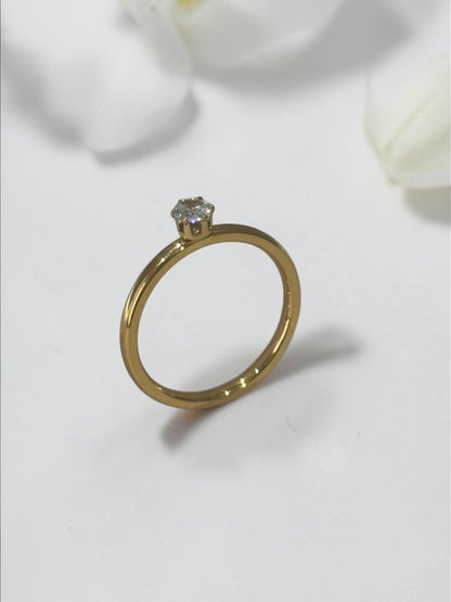 GOLDEN DIAMOND KAYLA RING