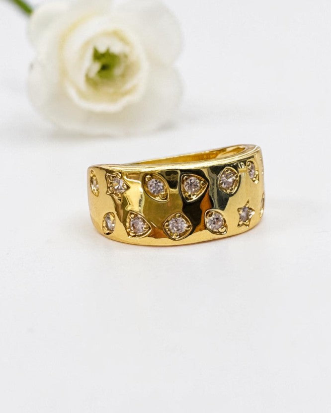 GOLDEN DIAMOND KINSEY RING