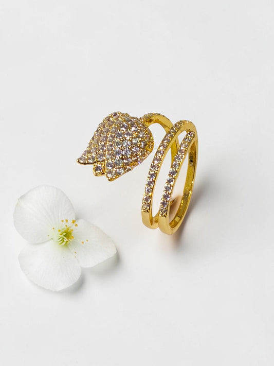 GOLDEN DIAMOND KRINA RING