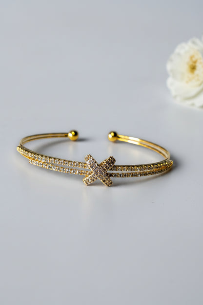 GOLDEN DIAMOND KRITHI BRACELET (CUFF)