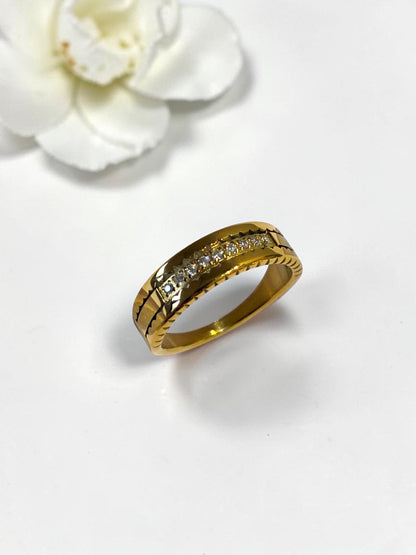 GOLDEN DIAMOND KRUTIKA RING