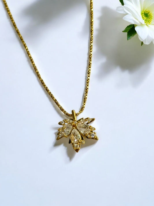 GOLDEN DIAMOND LEAF DEXTER NECKLACE