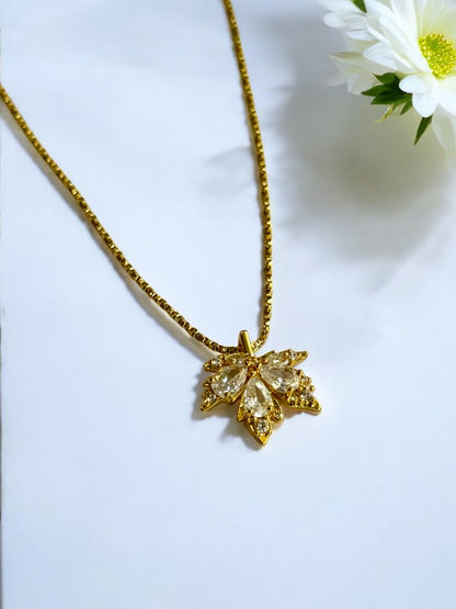 GOLDEN DIAMOND LEAF DEXTER NECKLACE