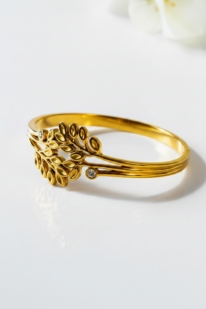GOLDEN DIAMOND LEAF ERIN BRACELET