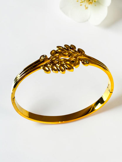 GOLDEN DIAMOND LEAF ERIN BRACELET