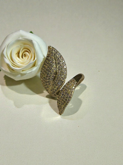 GOLDEN DIAMOND LEAF JAMEY RING