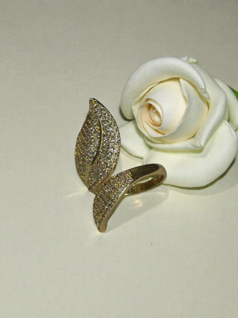 GOLDEN DIAMOND LEAF JAMEY RING