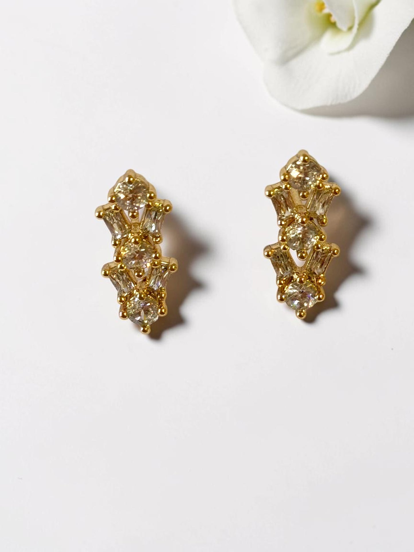GOLDEN DIAMOND LEAH EARRINGS