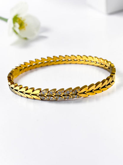 GOLDEN DIAMOND LEAVES MERSY BRACELET