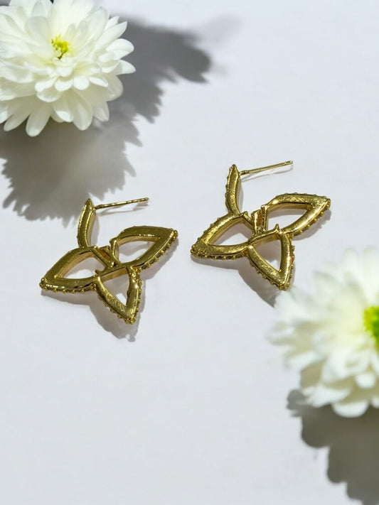 GOLDEN DIAMOND LINE DUNCAN EARRINGS