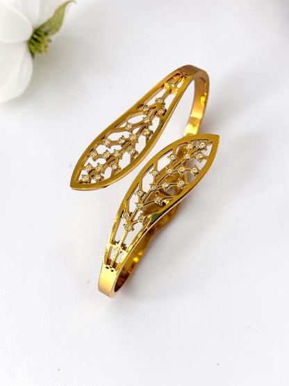 GOLDEN DIAMOND LLIANA BRACELET (CUFF)
