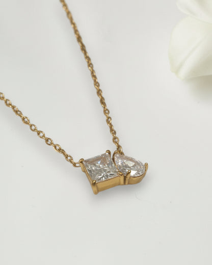 GOLDEN DIAMOND LUCIA NECKLACE