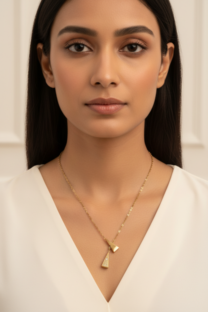 GOLDEN DIAMOND LUCY NECKLACE
