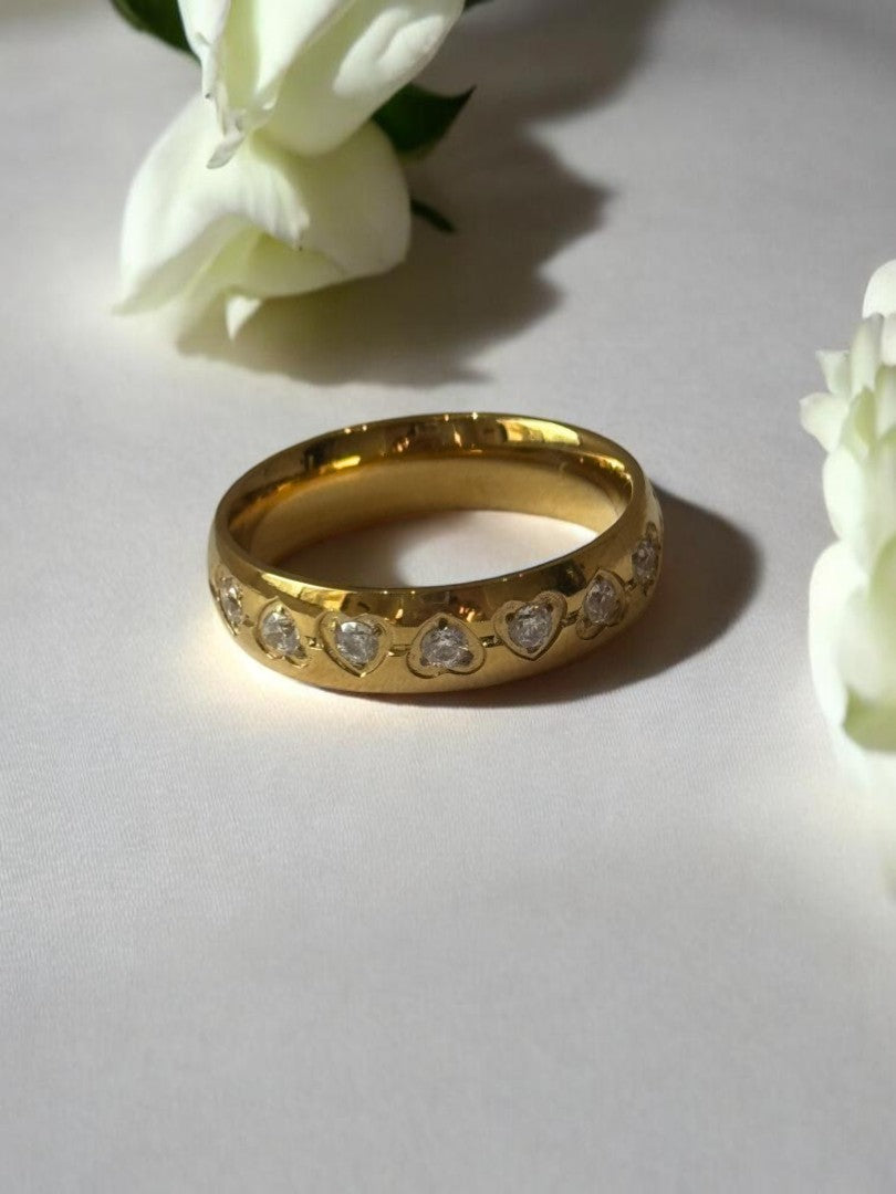 GOLDEN DIAMOND LUNA RING