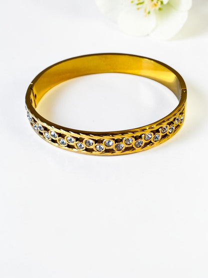 GOLDEN DIAMOND LYRA BRACELET